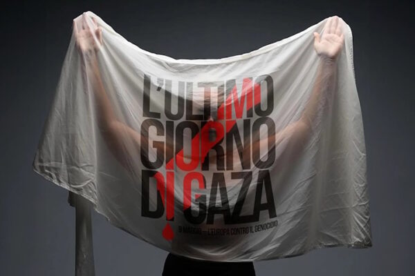 Milano e Università Statale aderiscono a “50.000 sudari per Gaza” L'immagine dell'iniziativa