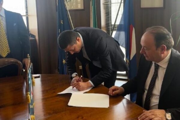 Accordo tra Regione e Università Vanvitelli per il turismo campano Accordo tra Regione e Università Vanvitelli per il turismo campano
