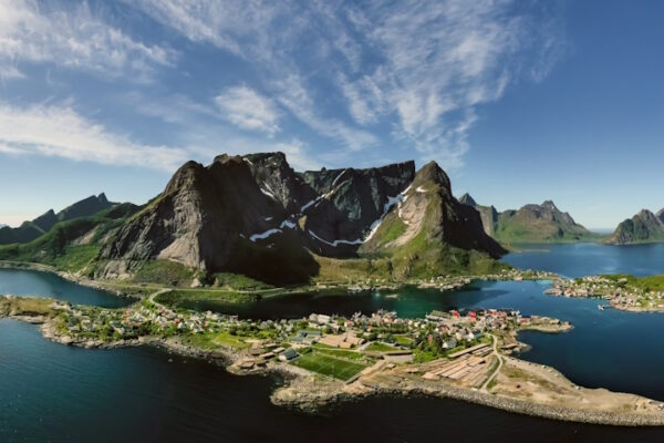 Missione scientifica dell’Università di Bologna tra i fiordi delle Lofoten Panorama delle isole Lofoten