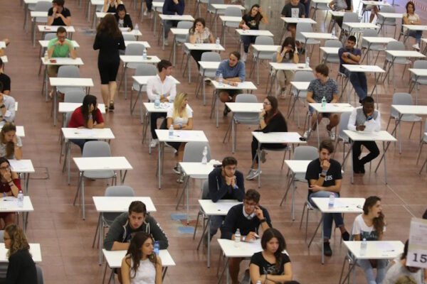 Nuove regole per l’accesso a Medicina: attesa per il decreto definitivo I test di ammissione a numero chiuso
