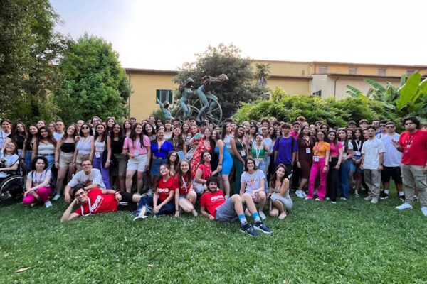 Tirocinio Me.Mo. 2024: parte alla Scuola Superiore Sant’Anna il programma per l’orientamento universitario Studenti delle superiori che hanno partecipato ad una precedente edizione