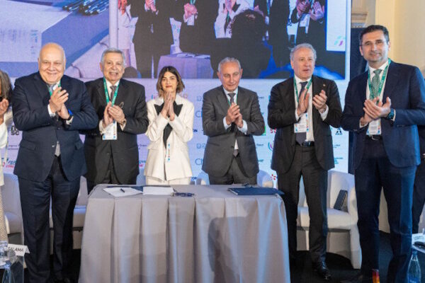 Nasce a Sorrento l’Academy euro-mediterranea con la Federico II di Napoli Un immagine dell'incontro per la firma del protocollo d’intesa per la realizzazione della Verso Sud Academy