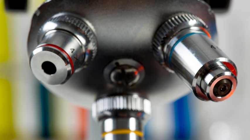 particolare di un microscopio