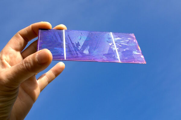 L’energia solare arriva sott’acqua: la ricerca dell’Università Roma Tor Vergata una cellula fotovoltaica in perovskite