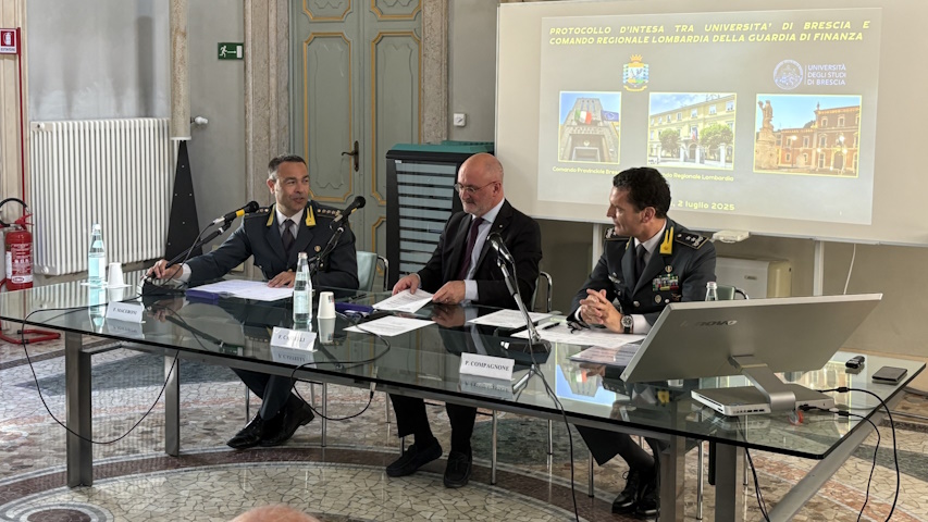 La firma del protocollo d'intesa