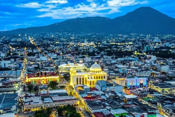 Missione del Politecnico di Milano in El Salvador: successo per il progetto PlanES San Salvador