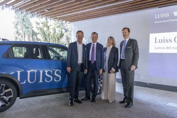 Luiss, Renault e Acea insieme per il primo car sharing elettrico universitario in Europa car sharing